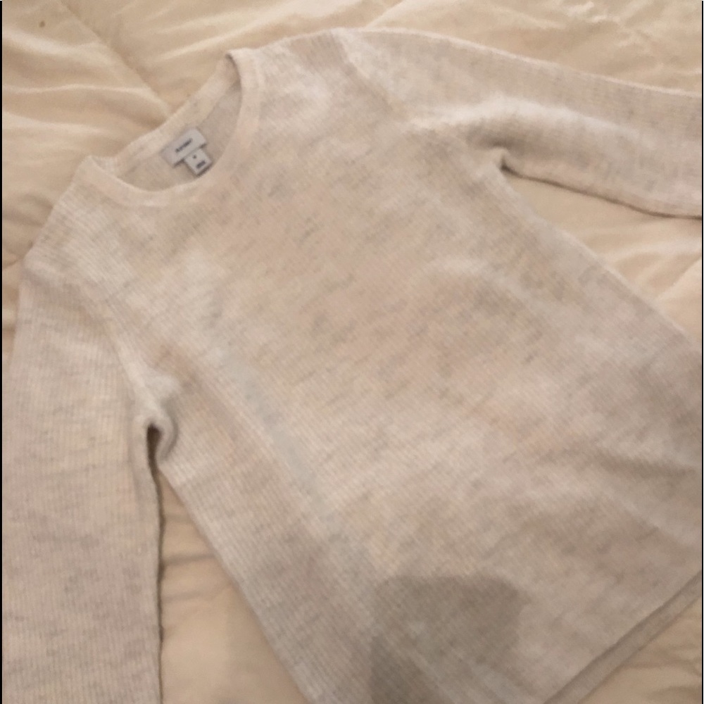 OLD NAVY SWEATER